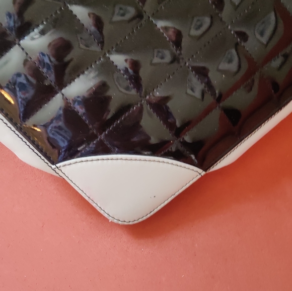 Chanel Authentic Handbag - Picture 6 of 13